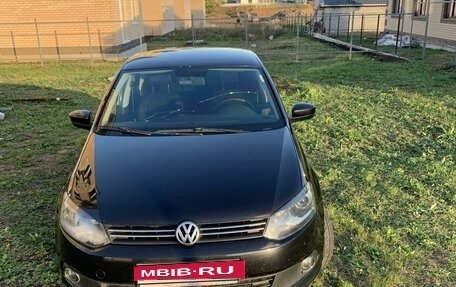 Volkswagen Polo VI (EU Market), 2012 год, 820 000 рублей, 1 фотография