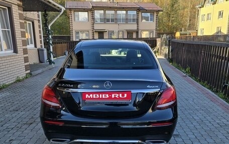 Mercedes-Benz E-Класс, 2019 год, 3 600 000 рублей, 9 фотография