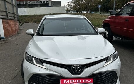 Toyota Camry, 2020 год, 3 100 000 рублей, 1 фотография