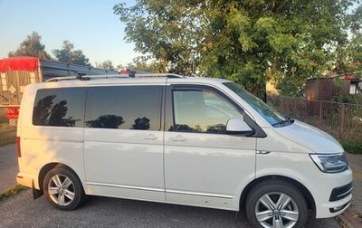 Volkswagen Multivan T6 рестайлинг, 2018 год, 3 700 000 рублей, 1 фотография