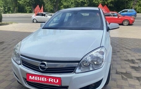 Opel Astra H, 2009 год, 699 999 рублей, 3 фотография