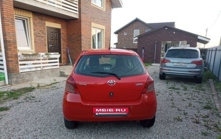 Toyota Yaris III рестайлинг, 2007 год, 370 000 рублей, 4 фотография