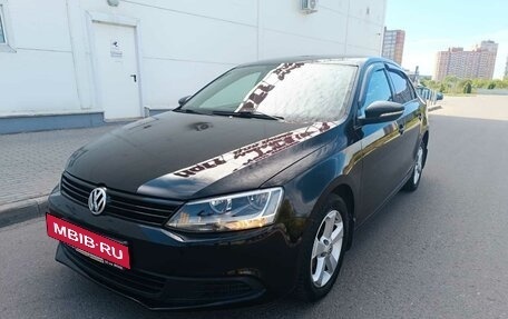 Volkswagen Jetta VI, 2011 год, 949 000 рублей, 12 фотография