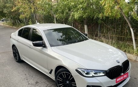 BMW 5 серия, 2018 год, 3 100 000 рублей, 1 фотография