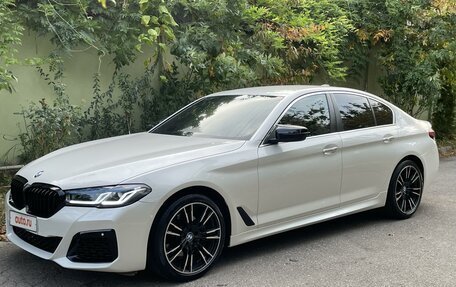 BMW 5 серия, 2018 год, 3 100 000 рублей, 2 фотография