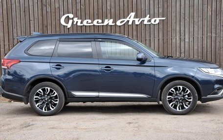 Mitsubishi Outlander III рестайлинг 3, 2021 год, 2 850 000 рублей, 4 фотография