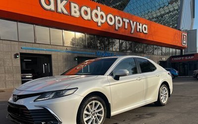 Toyota Camry, 2022 год, 3 370 000 рублей, 1 фотография