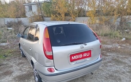 Nissan Tino, 2001 год, 300 000 рублей, 14 фотография