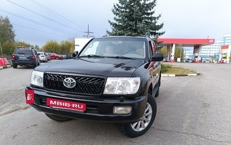 Toyota Land Cruiser 100 рестайлинг 2, 2005 год, 1 750 000 рублей, 2 фотография