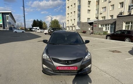 Hyundai Solaris II рестайлинг, 2014 год, 1 200 000 рублей, 21 фотография