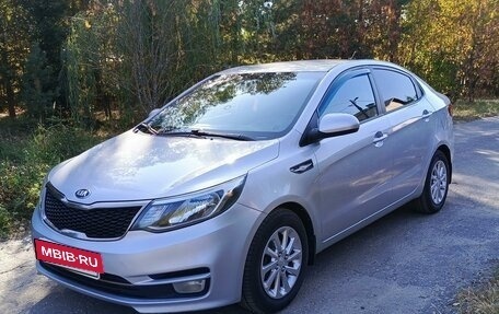 KIA Rio III рестайлинг, 2016 год, 1 050 000 рублей, 3 фотография