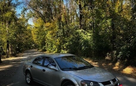 Dodge Stratus II, 2004 год, 490 000 рублей, 2 фотография