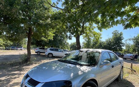 Dodge Stratus II, 2004 год, 490 000 рублей, 20 фотография