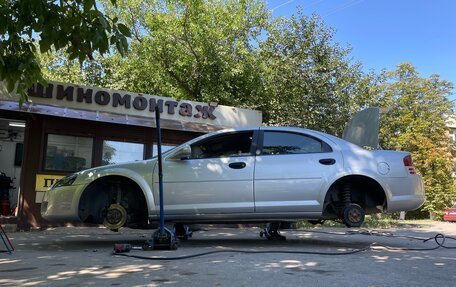 Dodge Stratus II, 2004 год, 490 000 рублей, 18 фотография