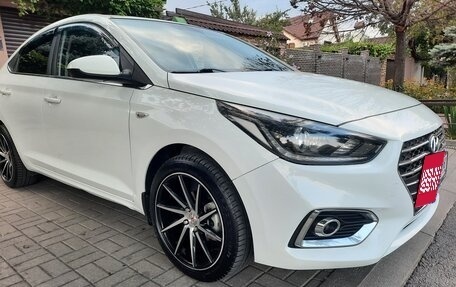 Hyundai Solaris II рестайлинг, 2017 год, 1 160 000 рублей, 2 фотография