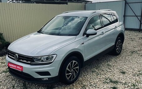 Volkswagen Tiguan II, 2018 год, 2 500 000 рублей, 10 фотография