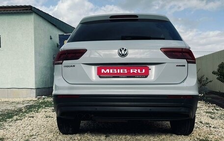 Volkswagen Tiguan II, 2018 год, 2 500 000 рублей, 12 фотография