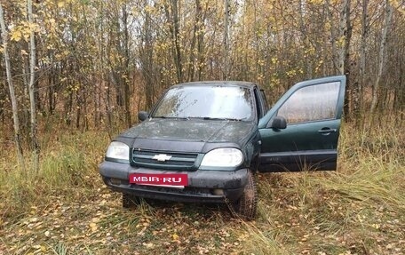 Chevrolet Niva I рестайлинг, 2004 год, 275 000 рублей, 2 фотография