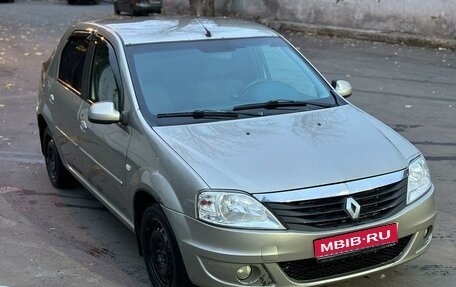 Renault Logan I, 2011 год, 400 000 рублей, 1 фотография