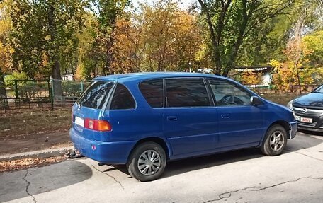 Toyota Ipsum II, 1997 год, 465 000 рублей, 2 фотография