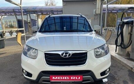 Hyundai Santa Fe III рестайлинг, 2011 год, 1 700 000 рублей, 2 фотография