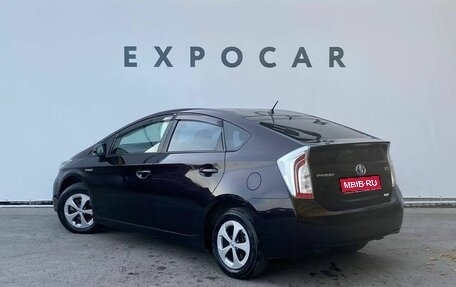 Toyota Prius, 2012 год, 1 250 000 рублей, 3 фотография