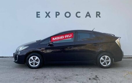 Toyota Prius, 2012 год, 1 250 000 рублей, 2 фотография