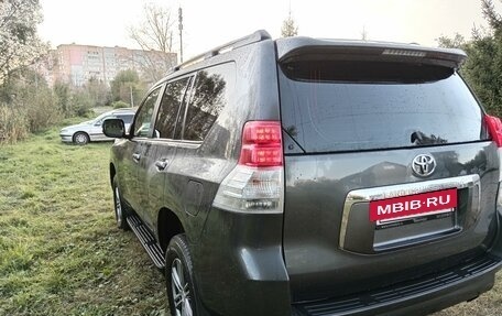 Toyota Land Cruiser Prado 150 рестайлинг 2, 2012 год, 3 200 000 рублей, 4 фотография