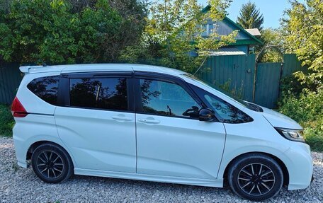 Honda Freed II, 2019 год, 2 300 000 рублей, 8 фотография