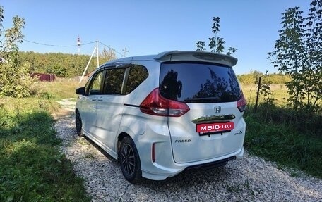 Honda Freed II, 2019 год, 2 300 000 рублей, 4 фотография