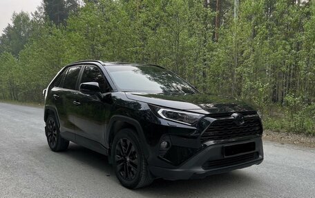 Toyota RAV4, 2022 год, 4 500 000 рублей, 1 фотография