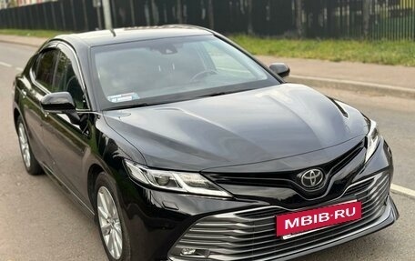 Toyota Camry, 2018 год, 2 660 000 рублей, 16 фотография