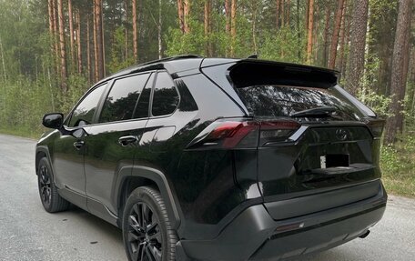 Toyota RAV4, 2022 год, 4 500 000 рублей, 2 фотография