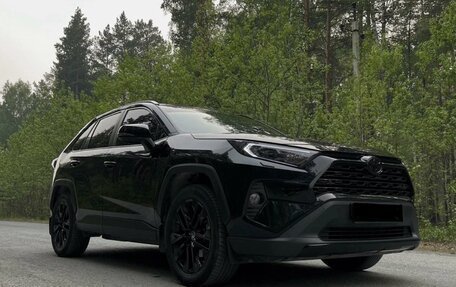 Toyota RAV4, 2022 год, 4 500 000 рублей, 6 фотография