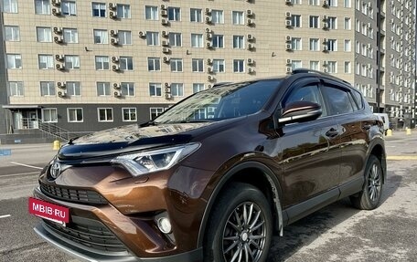 Toyota RAV4, 2017 год, 2 690 000 рублей, 6 фотография