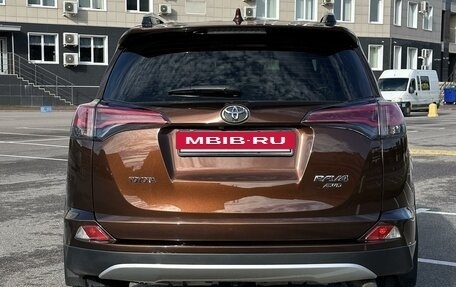 Toyota RAV4, 2017 год, 2 690 000 рублей, 17 фотография