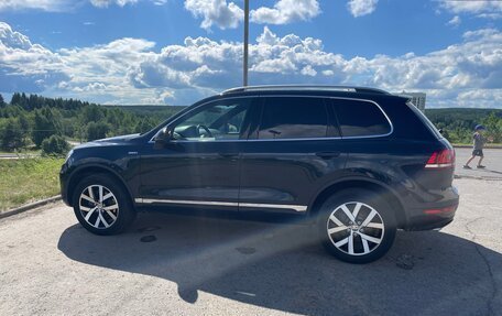 Volkswagen Touareg III, 2014 год, 3 099 000 рублей, 4 фотография