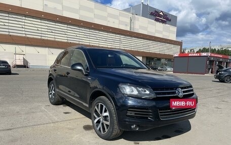 Volkswagen Touareg III, 2014 год, 3 099 000 рублей, 2 фотография