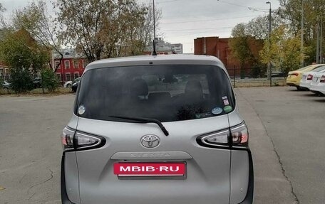 Toyota Sienta II, 2019 год, 1 580 000 рублей, 8 фотография