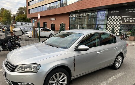 Volkswagen Passat B7, 2011 год, 1 050 000 рублей, 4 фотография