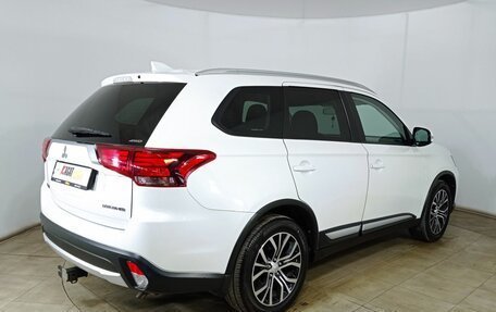 Mitsubishi Outlander III рестайлинг 3, 2018 год, 2 690 000 рублей, 5 фотография