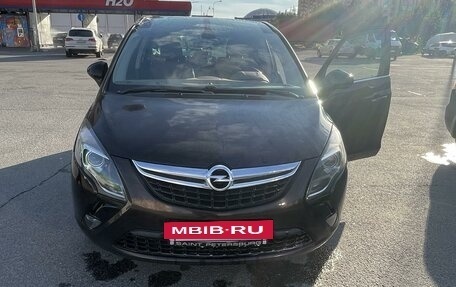 Opel Zafira C рестайлинг, 2012 год, 1 450 000 рублей, 4 фотография