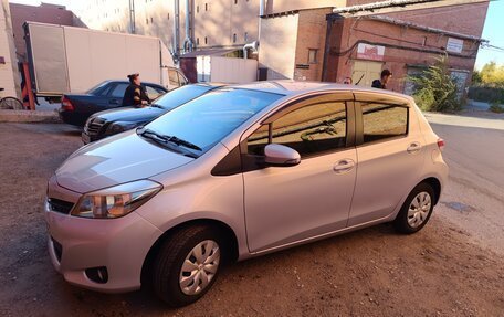 Toyota Vitz, 2013 год, 750 000 рублей, 4 фотография