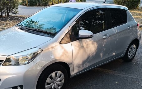 Toyota Vitz, 2013 год, 750 000 рублей, 6 фотография