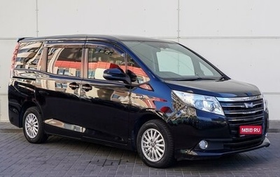 Toyota Noah III, 2015 год, 2 100 000 рублей, 1 фотография