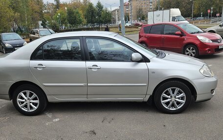 Toyota Corolla, 2004 год, 650 000 рублей, 5 фотография