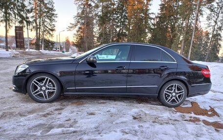 Mercedes-Benz E-Класс, 2012 год, 1 700 000 рублей, 4 фотография