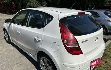 Hyundai i30 I, 2011 год, 800 000 рублей, 4 фотография