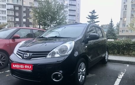 Nissan Note II рестайлинг, 2013 год, 900 000 рублей, 2 фотография