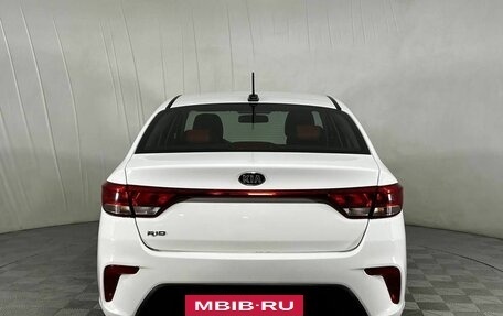 KIA Rio IV, 2018 год, 1 200 000 рублей, 6 фотография